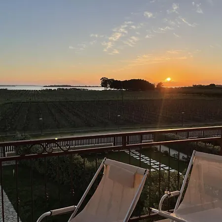 Aquilone Garden 펜션 *