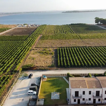 Aquilone Garden 비르지 베키